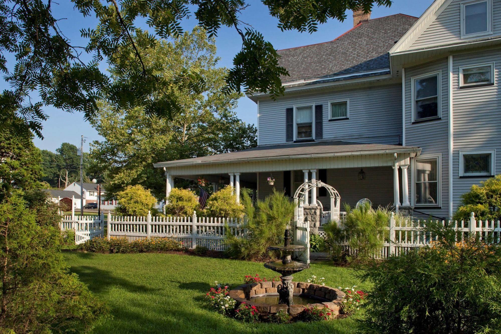 Whistling Swan Inn Stanhope Exterior photo